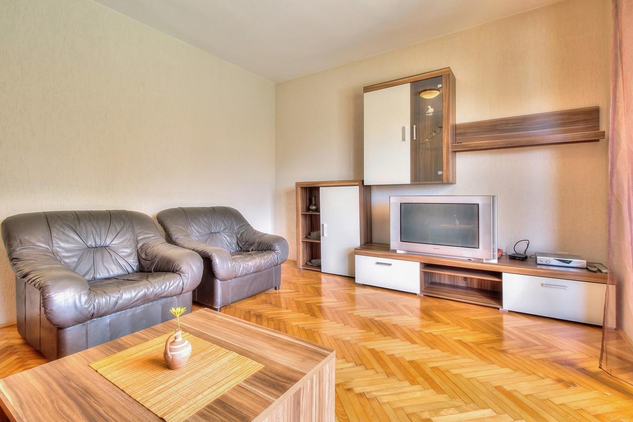 Lovric House With Apartments Ουμάγκ Εξωτερικό φωτογραφία
