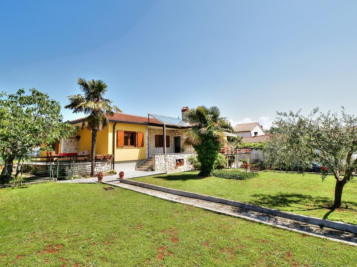 Lovric House With Apartments Ουμάγκ Εξωτερικό φωτογραφία