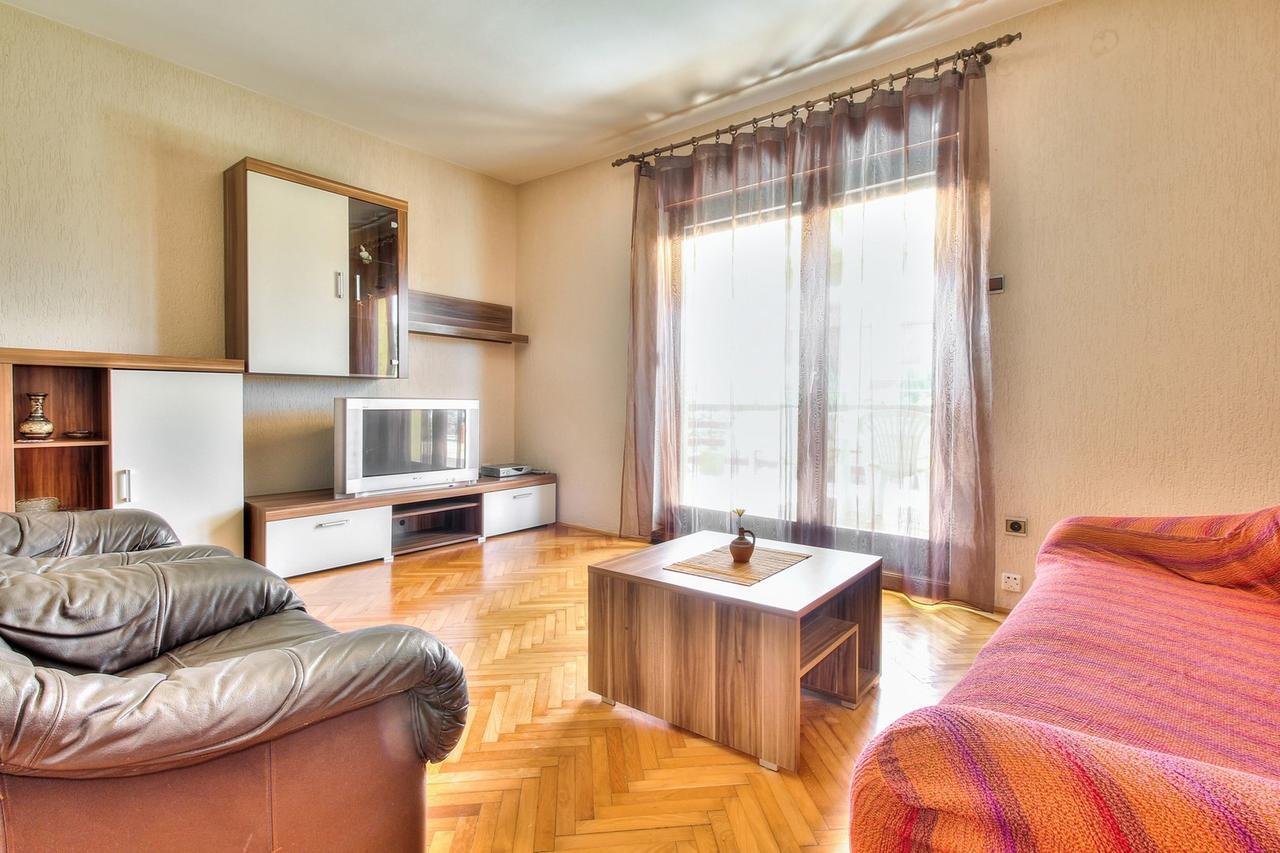 Lovric House With Apartments Ουμάγκ Εξωτερικό φωτογραφία